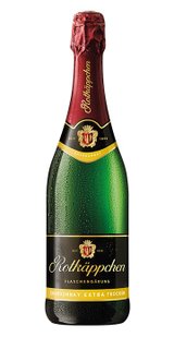 Der Sekt Rotkäppchen, Chardonnay Extra Trocken, glänzt in einer eleganten Flasche mit Wassertropfen auf der Oberfläche.