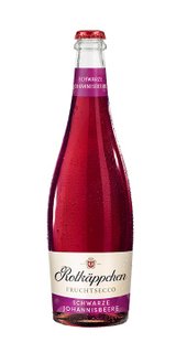 Eine Flasche Rotkäppchen Fruchtsecco mit schwarzer Johannisbeere, die in einem klaren, glatten Design präsentiert wird.
