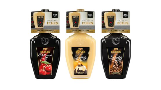 Die drei Likörflaschen von Eckes sind kunstvoll gestaltet und laden dazu ein, die verschiedenen Geschmäcker zu entdecken.
