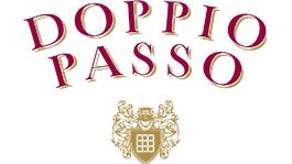 Das Logo zeigt den Schriftzug 'Doppio Passo' in eleganter Schriftart, umgeben von einem goldenen Wappen.