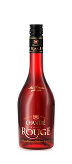 Eine elegante Flasche mit rotem Likör, die das Etikett 'Chantre Cuvée Rouge' in goldener Schrift trägt.